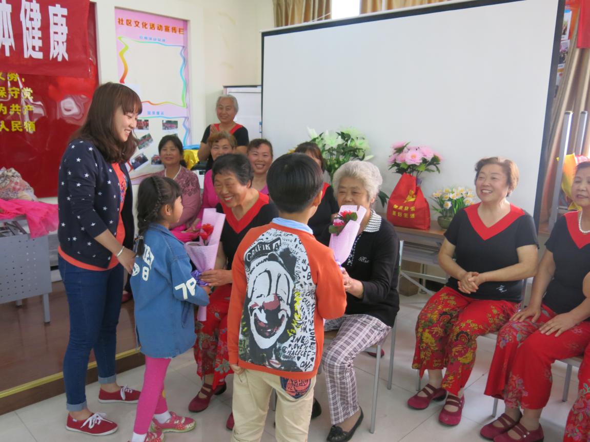 С���ў���^����ĸ�H���������Ļ���